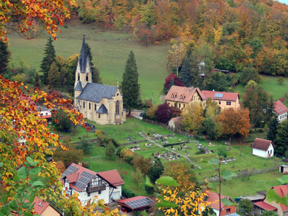 Blick von der Tautenburg auf die PetrusJohannes-Kirche