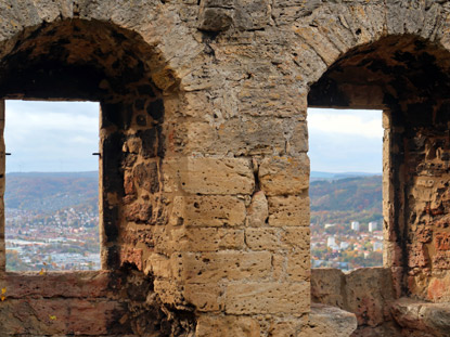 Kunitzburg, Palas mit Fensternische