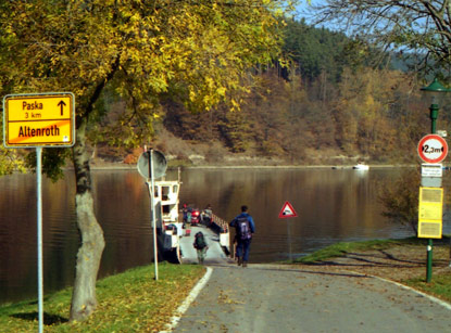  Fhre bei dem Weiler Altenroth zum Gasthaus Linkenmhle.