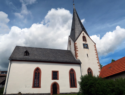 Alte Lorentiuskirche in Radheim