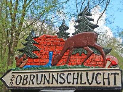 Eingangschild zur Obrunnschlucht