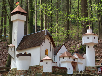 Schwanenburg in der Obrunnschlucht