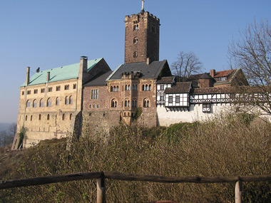 Weltkulturerbe Wartburg oberhalb der Stadt Eisenach. Martin Luther hatte sich hier unter dem Namen Junker Jrg 1521/1522 versteckt