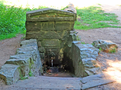 Vogesenweg: Melita-Brunnen war das Hochzeitsgeschenk von Groherzog Ludwig