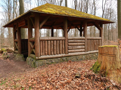 Jgerrast-Htte am Vogesenweg im Odenwald