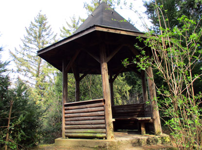Nahe dem Geiersberg steht dieses Pavillon