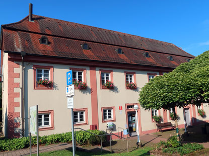 Ehemalige Mhle am Kurpak von Mingolsheim. Hute Sitz der Kurverwaltung