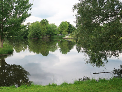 Vogesenweg: See in der Gnther Klotz-Anlage in Karlsruhe