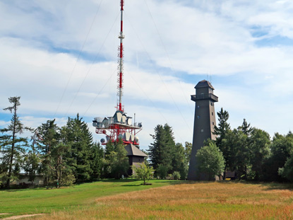 Aussichtswarte und Sender Jauerling