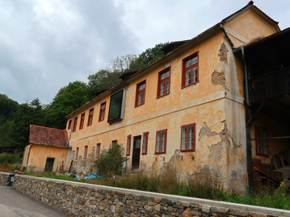 Rosenmhle in einem Seitental der Domau