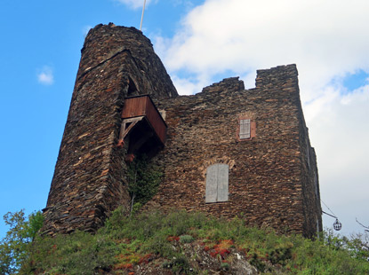 Burg Nollig bei Lorch am Rhein