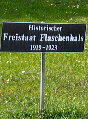 Hinweisschild Republick Flaschenhals