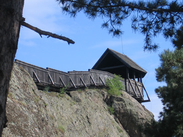 Der hlzerne Wehrgang der Boldogk vra war Juni 2009 wegen Renovierungsarbeiten nicht zu betreten.