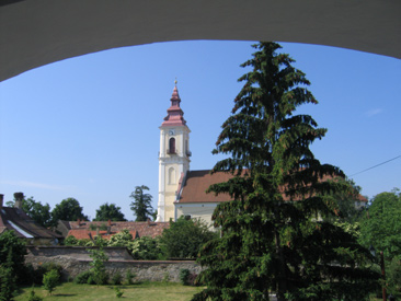  Die Reformierte Kirche von Srospatak befindet sich gegenber dem Reformierten Kollegium.